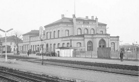 Dworzec na stacji Chojnice. Fot. Andrzej Susicki. Numer inwentarzowy: Neg....